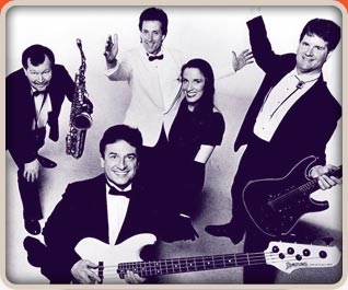 Photo of Larry Lynch and the Mob!